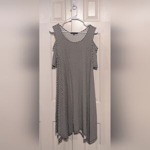 5/$25 Adrianna Papell Black White Geometric Print Cold Shoulder Dress